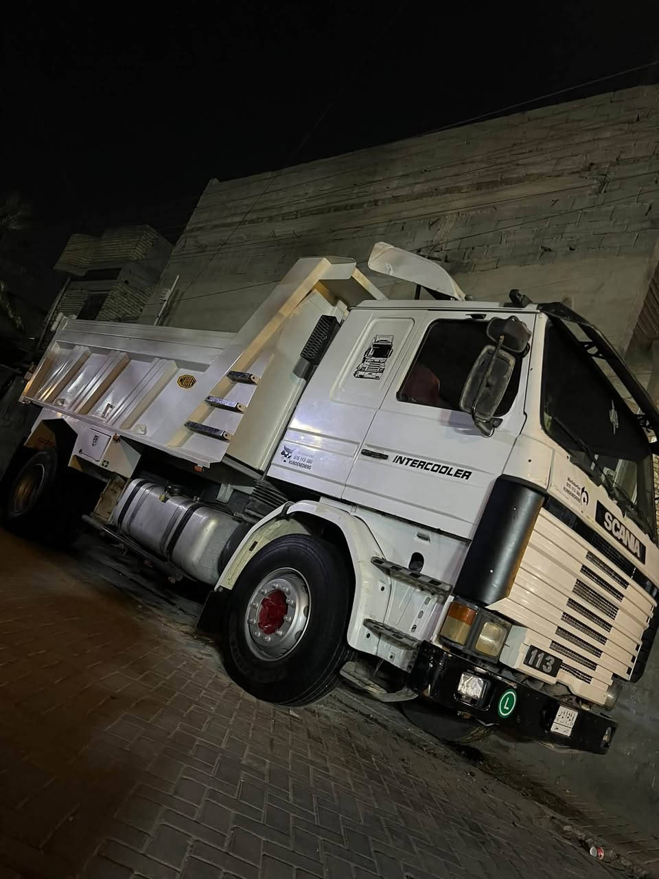 للبيع للبيع سكانيا 113 موديل 95 محرك 12ونص رقم أنبار مكان السياره بغداد باسمي السياره تحويل ثاني يوم للاستفسار ***********

نص مكتوب في الصور:
- Meta AI