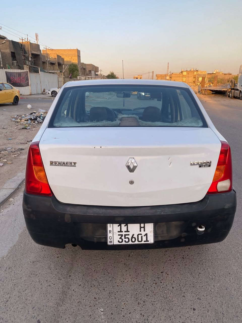 السلام عليكم 
رينو لوكان ٢٠٠٩ رقم انكليزي بغداد هزه جديدة نفاذية السنوية ل ٢٠٣٠ كير مكينه كفالة تبريد شغال السعر ٤٠ وبيها مجال هاتف 📞 ***********
