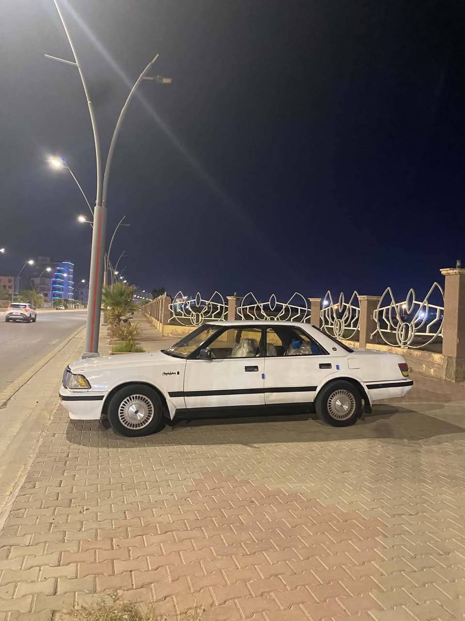 للبيع كراون هارتوب  
رقم انبار بأسمي سنويه لحد ٢٠٢٨
كير ومكينة 2500 بطه مكفولات 
كهربائيات كلها شغاله ماناقصها گلوب
صدر جديد 
غرفه جديده 
كشنات كهرباء 
گيجات كهرباء
ثلاجه خلفيه
منظومه تبريد كامله 
سيارة جاهزة وحيل حلوه
ومال جناي
السعر 42 مكاني الرمادي
***********

