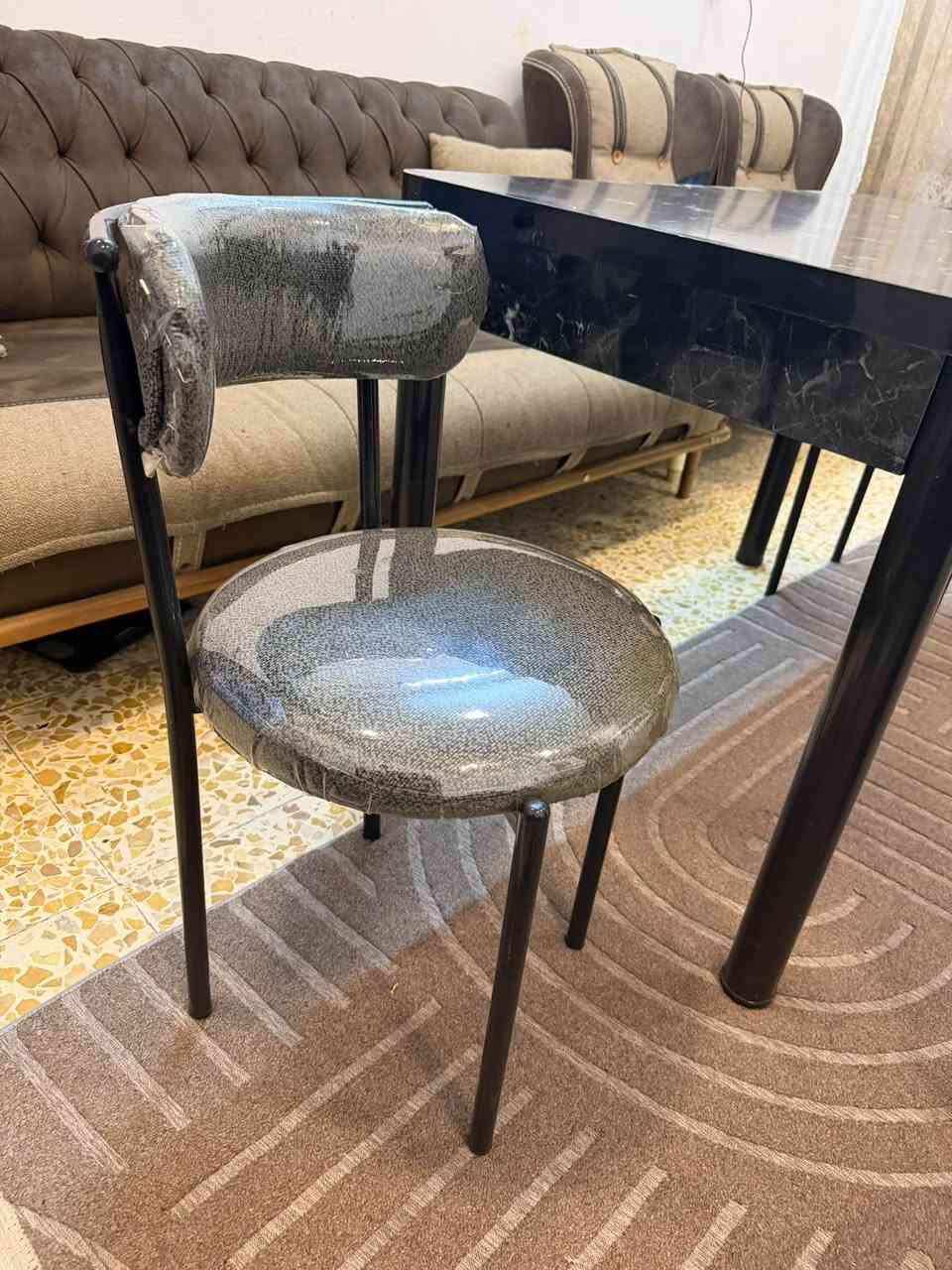 *********** الكاظميه. اكو توصيل.  نهايته 75
