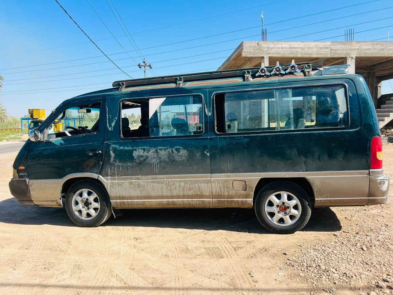 سلام عليكم ..
ستانا للبيع موديل 2001 طويله

السيارة كفاله عامه مكينه جديده وحدادية جديدة وكير جديد وخير من الله المكان طوريج ام رواية 

للستفسار

***********
