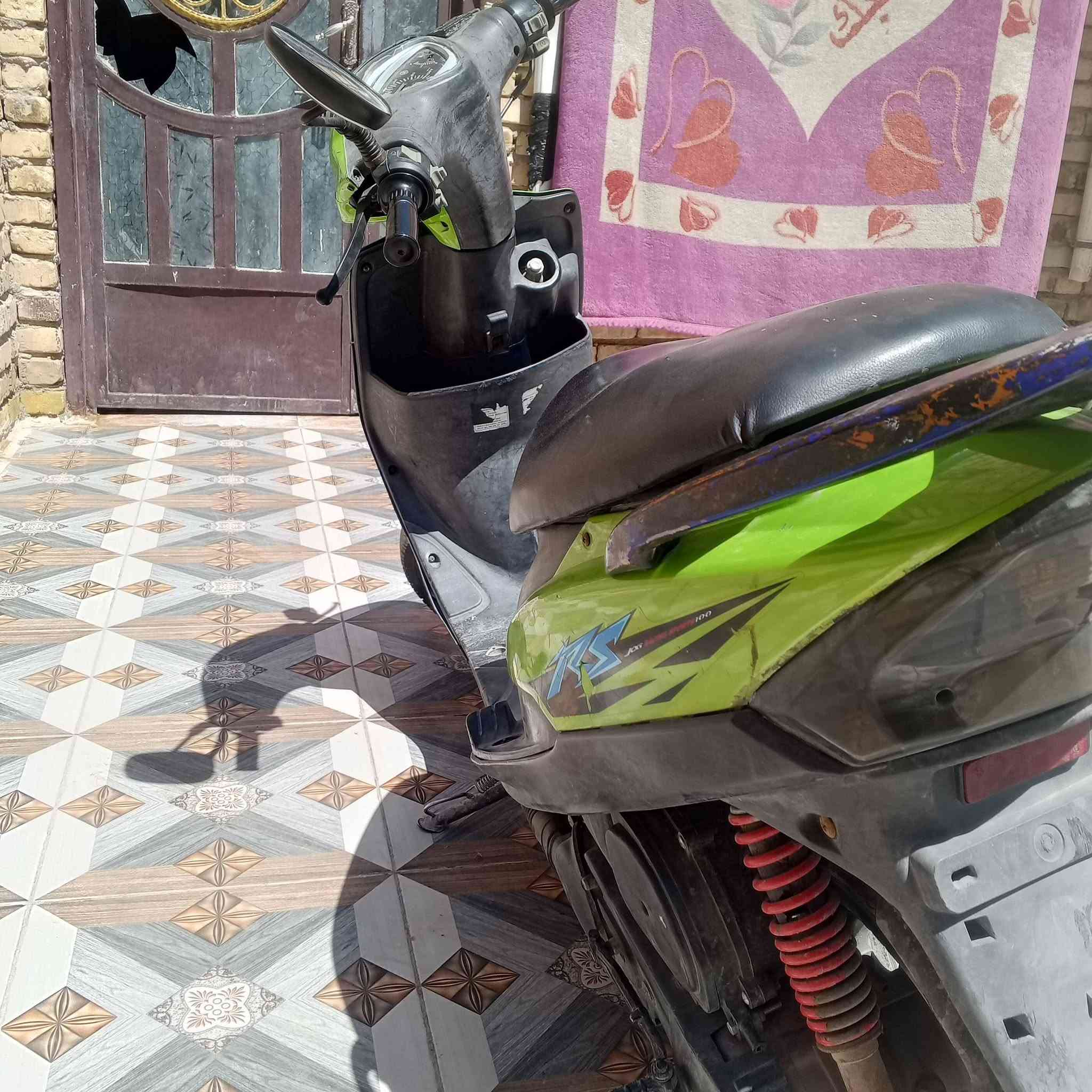 سلام عليكم دراجه ماكس للبيع مفتوحه سعره 450 وبيهاء مجال الطيبين اذا مو شراي لاتراسل موجود خاص وهاذا رقمي ***********

