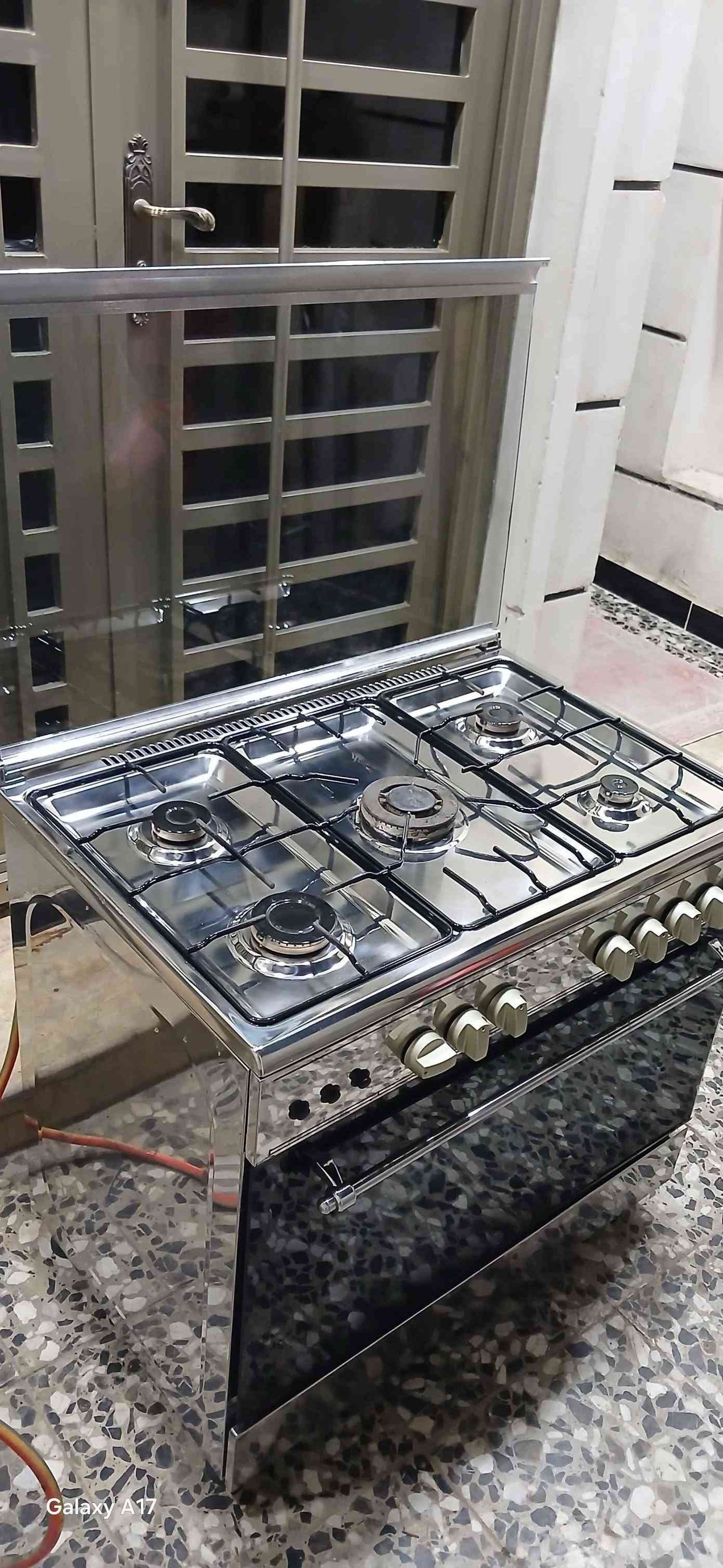 طباخ مصري نضيف كهربائياته تشتغل  ١٦٥ مكان حي الجهاد واتساب *********** بغداد, العراق

نص مكتوب في الصور:
- Galaxy A17