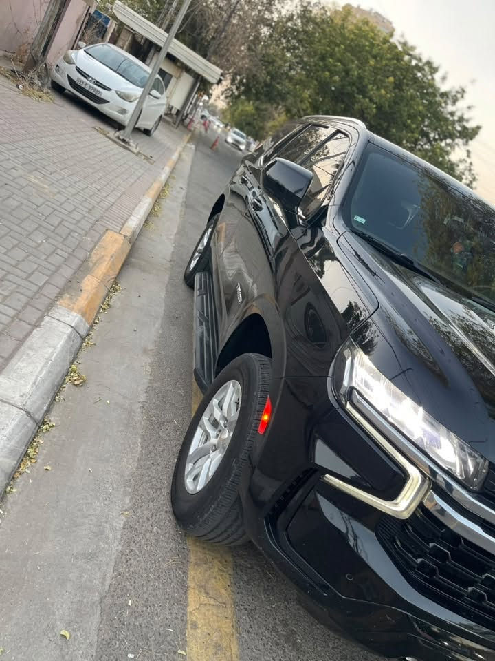 يالله السلام عليكم تاهو موديل 2023 LS ماشية 110 خليجي بيهة تضليل بالسنوية 80 بالمية كفالة عامة من كلشي بيهة فقط اربع اصابع بارد بالجاملغ شرط مو اكثر مكينة وكير برغي ممفتوح بيهم صدر نضيف كلش سيارة كلش جديدة شرط تحويل السعر 425 ورقة وبيهة مجال مكانهة بغداد الدورة اتصال ***********
