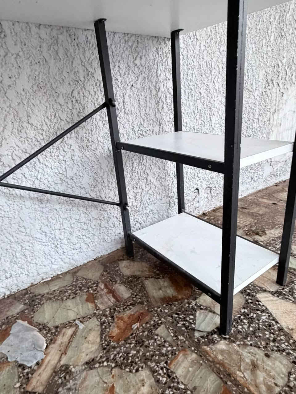 ميز • للبيع • استفسار خاص