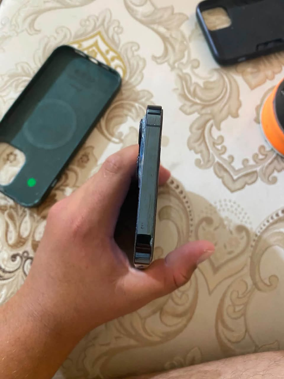 ايفون 12 برو ماكس • ٢٥٦ • ظهر مكسور