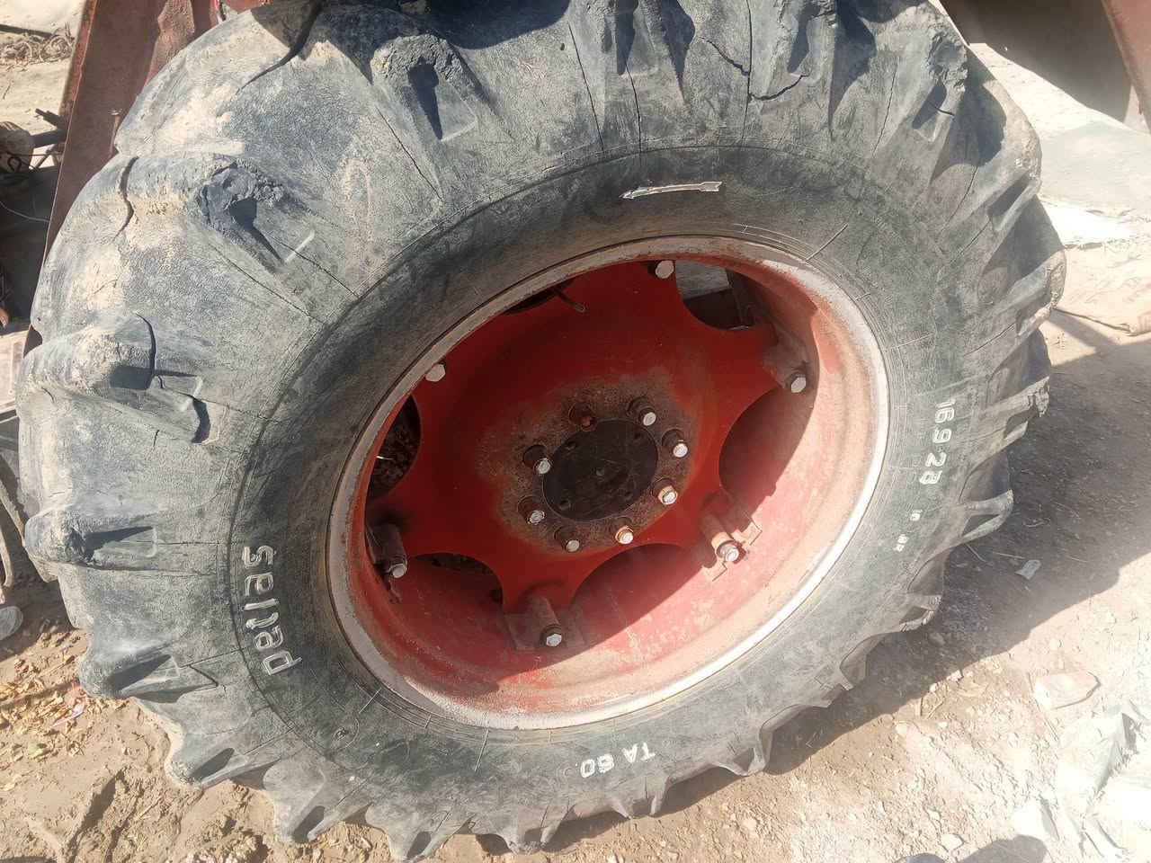 سلام عليكم مكينه للبيع موديل 89 ارقام وسنويه بدون تحويل مكينه وضع شركه تجي وتفحص طرك  روحه كلشي ما وراه كرهبائيات كله شغاله سلف جديد باتري جديد كله جديد نكره سلف مكاني نجف الشراي يتصل عله الرقم *********** الخاص مغلق اتصل واعرف السعر
