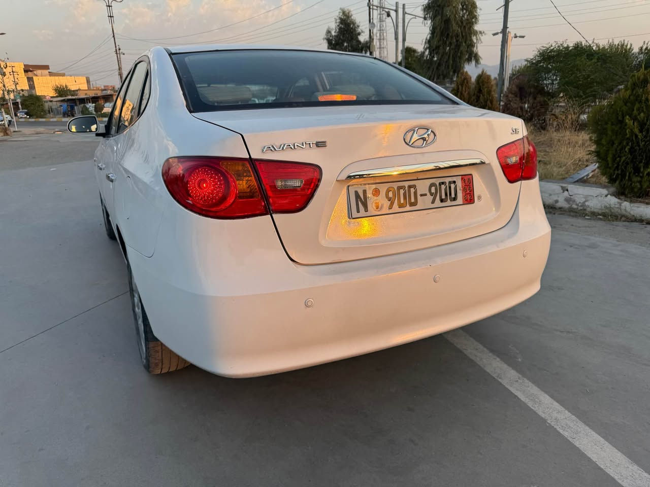 هۆندا ئاڤانتی 2007 بڕاوە
کۆدی نیە
گێر مەکینە تەبرید کارەبایی بەشەرت
مەکینە بچوکی دکشن بەرزە
کوشن جلد و هیتەر و ئاوێنە کارەبا
ویل گەورە و ئاوێنە شەفت تەبرید لەمس
سەقف و کەڤەر و دەعم و لێدراو بەشەرت
ماڵی دۆستە و کامل مەسرەف کراوە
نرخی ٥٣ گەلآ و مجال
***********
شوێن چوارقورنە رانية, السليمانية

