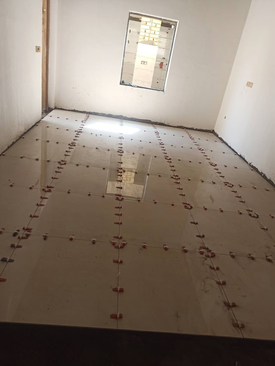 🤝السلام عليكم
🧱يوجد كادر متخصص عمل سيراميك مرمر بورسلاين كرانيت الواح بايات درج ديكورات واجهات 
👷‍♂️عمل درجه اولى اشراف مهندس 
العمل🔨حسب طلب ابو البيت 
للأستفسار الاتصال📞
***********
