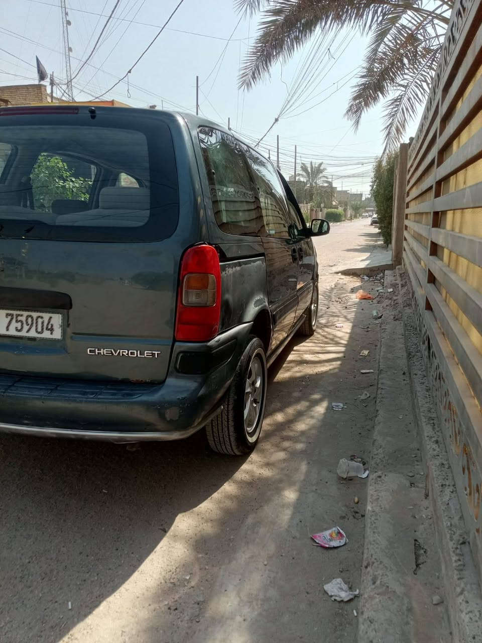 سلام عليكم سياره  
شوفر ليت فنجر موديل 2004 سياره بلاديه لاضربه ولاصبغ مكينه مال حاويه كير نضيف دواخلها حلوه تخم تاير كهربائيات كلها شغاله ترايها كلش حلو رقم بغداد انكليزي سنويه لغايه 30 تحويل ثاني يوم أبيع سعر 28 مكاني بغداد الزعفرانية رقم ***********
