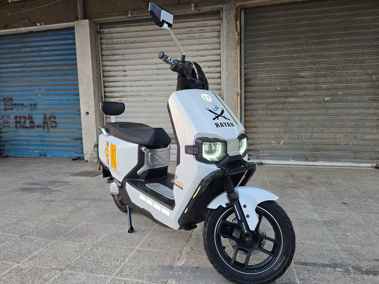 السلام عليكم دراجه شحن وحش الكونVIP  الريان فول مواصفات السعر 950 رقمي للتواصل ***********
