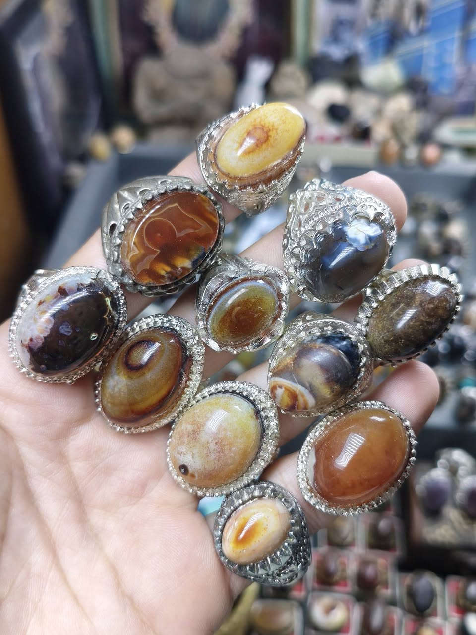 نحاس أبيض • محابس