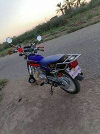دراجة تايكر موديل 21 فول نظافه واستعجل على بيعته رايده ب300 وبيه مجال ...