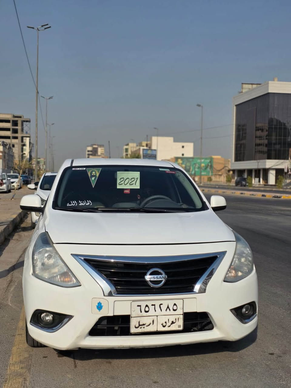 نيسان صني هندي بليته زركه موديل 21
كفاله مكينه كير حداديه تخم تاير جديد تبريد ادامه كامله تراي مال زيرو ومال جناي وع ايدي 

كفاله من صبغ وتبديل فقط بارد من جهه البكلايت وره دعاميه كد أشبر 

ماشيه بحدود 200 نخاف الله وما نزل عداده وكلشي اكو بسوك 

اربع جام كهربائي تبريد قطعتين ويل كب بلادي 

كاعيه وسفاري ودوشمه ستوني مسويهن

بأسم شركه المهند بالمعارض القديمه وسنويه منتهيه صارله شهرين او ثلاثة 

والسعر 103 وبيهه مجال رقم صاحب سياره 
***********
