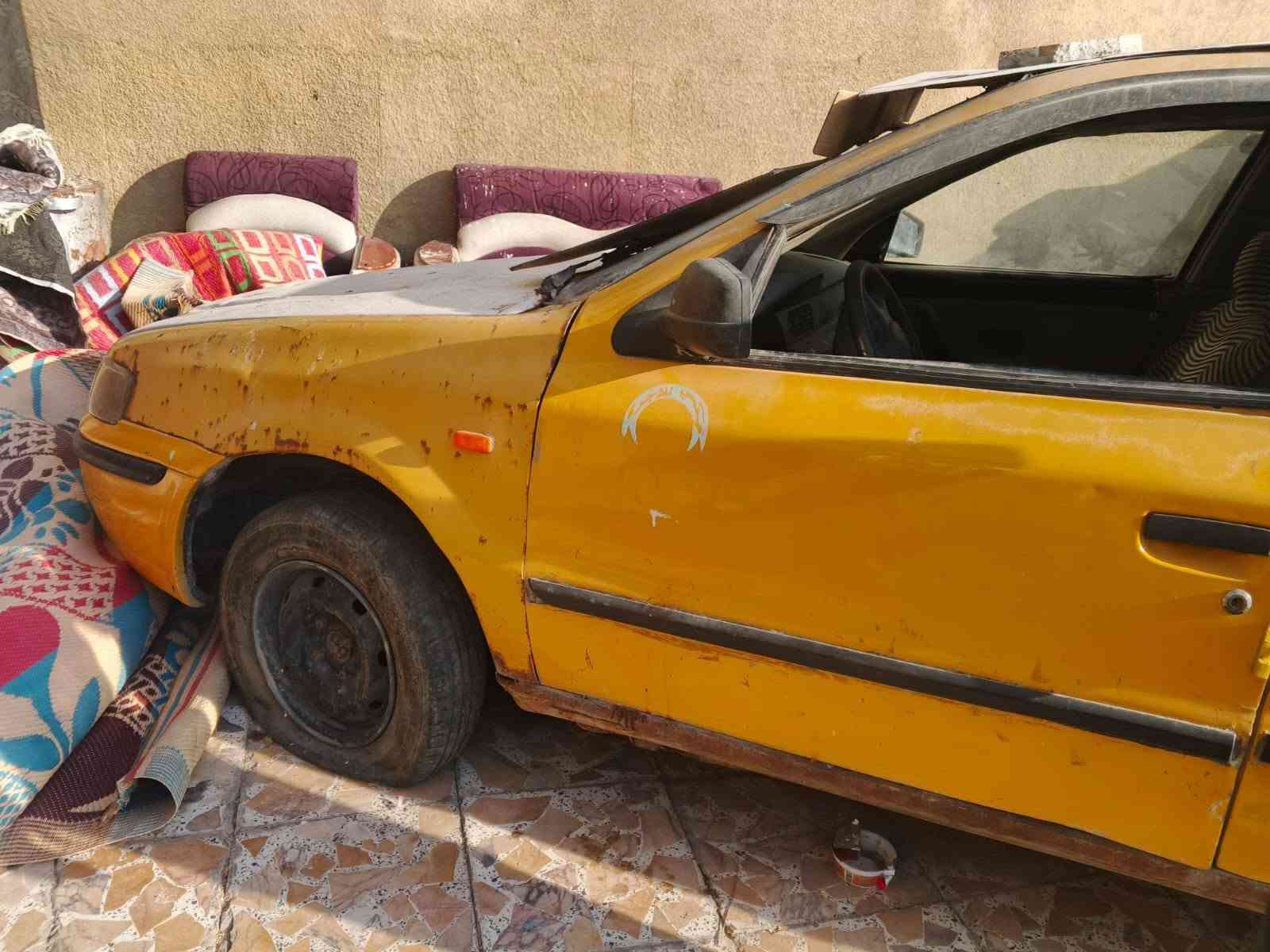 السلام عليكم سياره سمند ٢٠١٠ رقم بغداد ألماني سنويه عضم عاج السياره حره تحويل مباشر مكان السياره بغداد مدينة الصدر قطاع ٢٨ محرك بي تبخير والكشر كدام العين السعر ١٤ ورقه بيها مجال حك الجيه ***********
