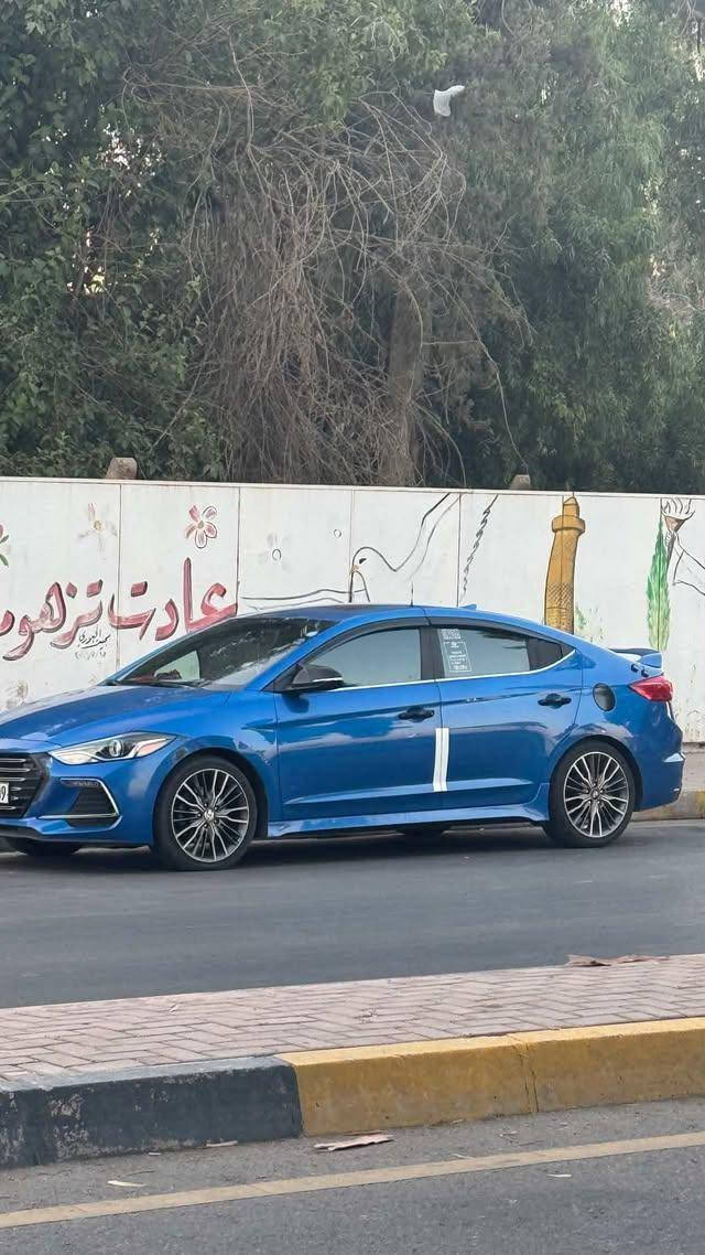 النترا سبورت كندية بدون حادث 2018 رقم اربيل 
فول الفول بدووون ايرباك
2018 بحري مواصفاتها
‏‎فتحة
تشغيل عن بعد اصلي
‏‎جلد
‏‎بصمة
‏‎هيتر كشن واستيرن
تبريد ثلج ❄❄
‏‎رادار جانبي وخلفي
‏‎اشارة بلمري الجانبية
‏‎كشن حضن رياضي
‏‎جلد اسود وخيط احمر
‏‎دشبول كاربون فايبر
‏‎شاشة نوتفكيشن
‏‎كاميرا دوارة
‏‎شفتات ستيرن
‏‎كروس سرعة
‏‎سماعة عدد 6
‏‎ستيرن رياضي احمر واسود
‏‎دوس ترحيب نيكل
‏‎دوس البنزين والبريك نيكل
‏‎لد امامي وخلفي وزنون لايت
‏‎دفيوزر خلفي بلادي
‏‎لد ترحيب بليدات
‏‎صندوك ذكي يفتح بمجرد الاقتراب من السيارة
‏‎دبل صالنصة رياضي بلادي
‏‎ويل 18 رياضي بلادي
‏‎بصمة عدد 2 بلادي
‏‎مكينة 1.6 تيربو وكير اوتو 7 نمر دبل كلج
‏‎ماشية 200 الف كيلو
‏‎السيارة كاملة مكملة متصرف دينار عليه و رقم 
اربيل شرط التحويل سياره بسمي تحويل ثاني يوم.

رقم هاتف : ***********
#السياره بدون صبغ وبدون تبديل وبدون ايربك
السياره ليبل واحد
مكان السيارة موصل
