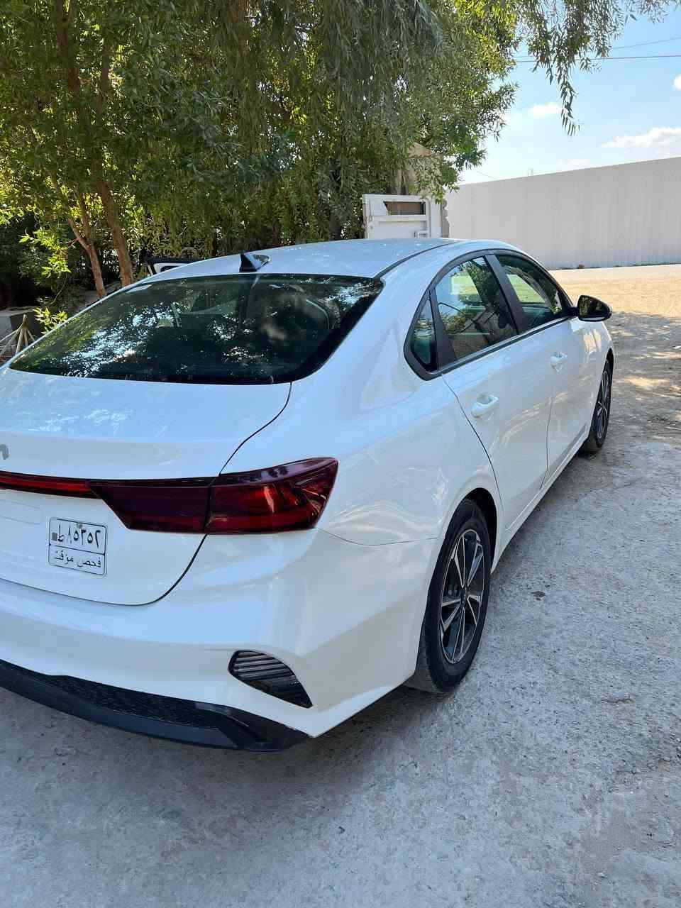 السلام عليكم 
فورتي 2024 Lx
نص فول
رادار خلفي
رادار جانبي
كامرة تحديد مسار
3 مودات قيادة
ماشية 31 الف
سيارة وارد امريكي
حره بدون رقم
سعر 120 وبيها مجال
مكانها بغداد 

***********
