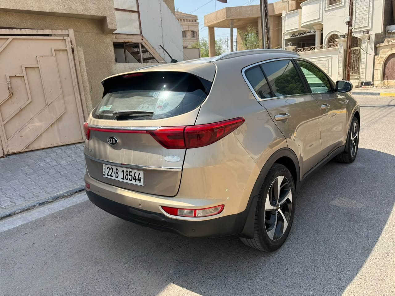 سبورتج 2017 خليجي رقم اربيل سنويه جديده كفاله عامه عدا صبغ قليل بل داير الخلفي سعر 145 مكاني بصره تحسينيه للاتصال *********** السياره ماشيه 100 الشراي يتصل ما اجاوب خاص ولا تعليق البصرة, العراق
