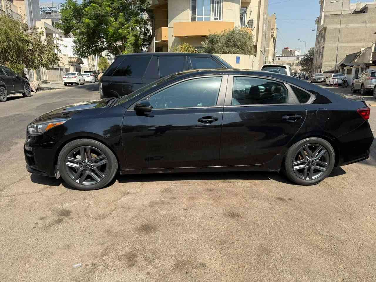 سلام عليكم كيا فورتي GT LINE موديل 2021  رقم اربيل ب اسمنه تحويل ثاني يوم مكينه 2000 دوش  تبريد ثلج  صدر كهربائيات مكينه كير كلهن مكفولات ع وضع الشركه
وارد أمريكي حادثهه باب السايق +الوره السايق مبدلات بلاديات  والسونار موجود ب صورر السياره بصمه +رادارات جانبيه رادار امامي
كروز سرعه +تحديد مسار +نقطه عمياء +شاشه كار بلي
3وضعيات قياده سنويه لل29 والهزه لل27يلا تصقص+ماشيه 83500  +عليهه ادامه كامله يم مركز الحسام من نوزلات وبلكات وجويتر ومجاول وغرفه احتراق وحجر بيئه ودهن هم يم الحسام m zoel /ss السعر 130وبيهه مجال حك الجيه
الميعجبه كلشي اكو ب سوك وب عافيه ع ياخذهه من قلب ورب للتواصل *********** واتساب مكانه  الكاضميه
