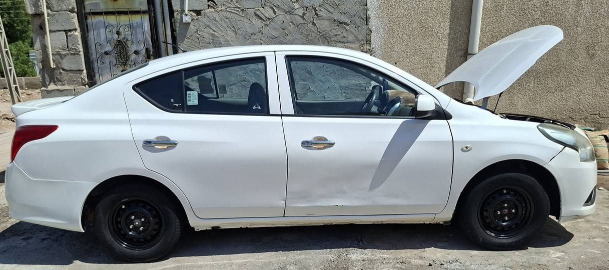 نيسان صني هندي بليته الزرقاء للبيع  مديل 2020 رقم  الربيل. سنويه  راح تنتهي  يوم  15 /9 نيسان صني هندي بليته الزرقاء للبيع  مديل 2020 رقم  الربيل. سنويه  راح تنتهي  يوم  15 /9 
مكينه وكيري وتبريد  خير من الله  
دبلات امامي.والخلفي جدد 
باتري جديد 
فلانجات أمامي  جديد +دسك دبل لينك جديد 
فإن مروحه جديد بلكات جديد +نوزل،جديد  عبوة بانزين كامله  جديد 
ضربه باب عبري.اليمن  ودوسه بيه صبق 
السعر 93 بيه مجال  عنوان  البصرة شط عرب  رقم الهاتف  ***********
