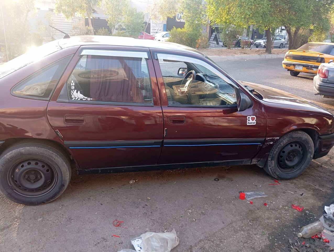 سعرها 17ورقه بيع فقط مكانها كركوك مكينه 16موديل 90مكينه بيها خيط بخارصدرنص عمركيرشرط رقم ديالى اليف سنويه منتهيه مكانها كركوك تردوكاله تريد تحويل سياره سهرها مناسب على الباقي السوك اخوان هذاسعرنها قصدمابيع مده ماابيع مراوس مااراوس بيع فقط لان محتاج ***********
