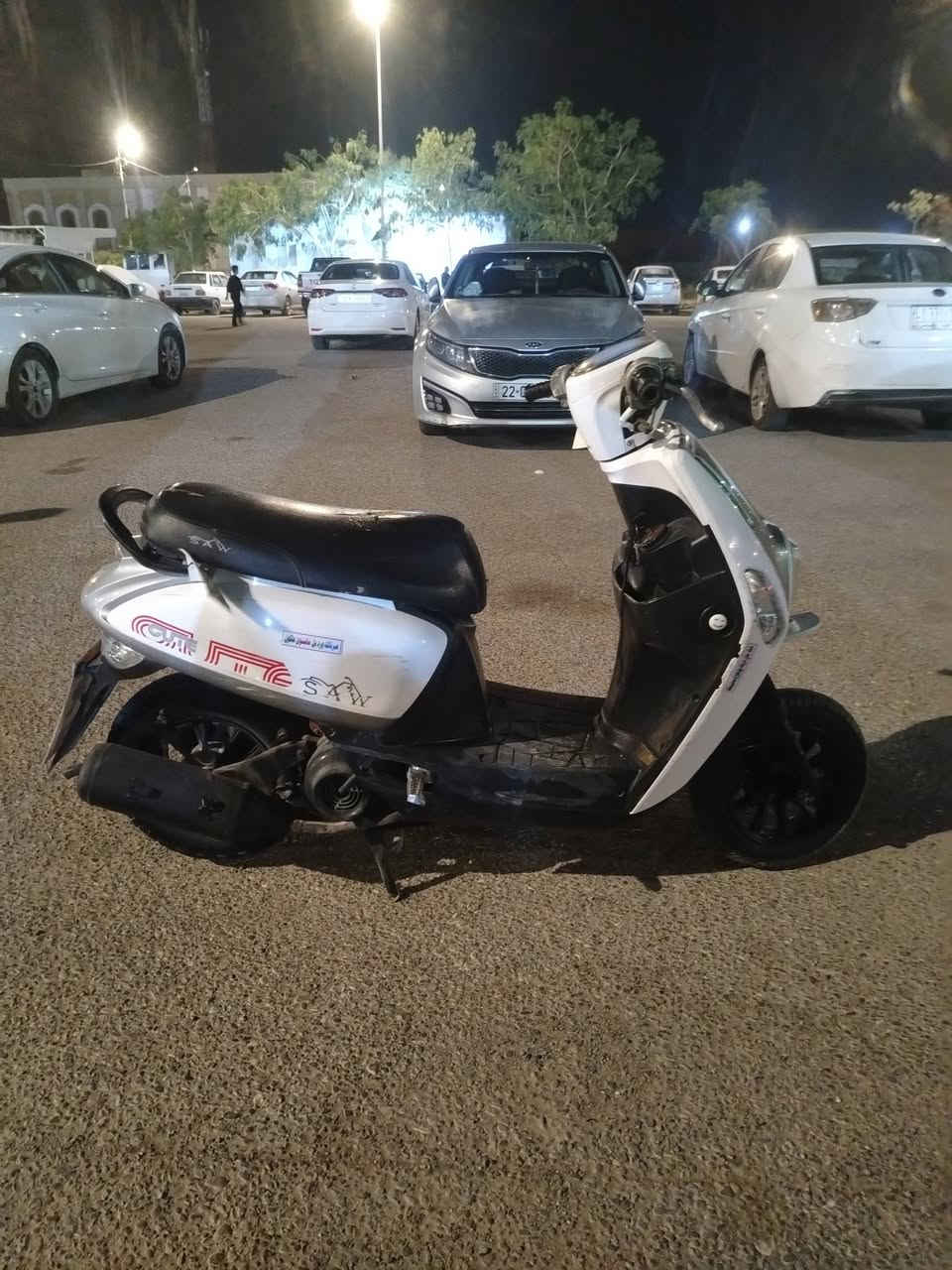 السلام عليكم دراجه ماكس بوليسي ٢٠١٨ نضيف شلعه بيه قويه وكفرهه بلادي جك وسط وجك صفحه وتايرات جدد مكينه تضيفه وخير من سعرها ٣٥٠ وبيه وجال لشراي هذا رقهي ***********
