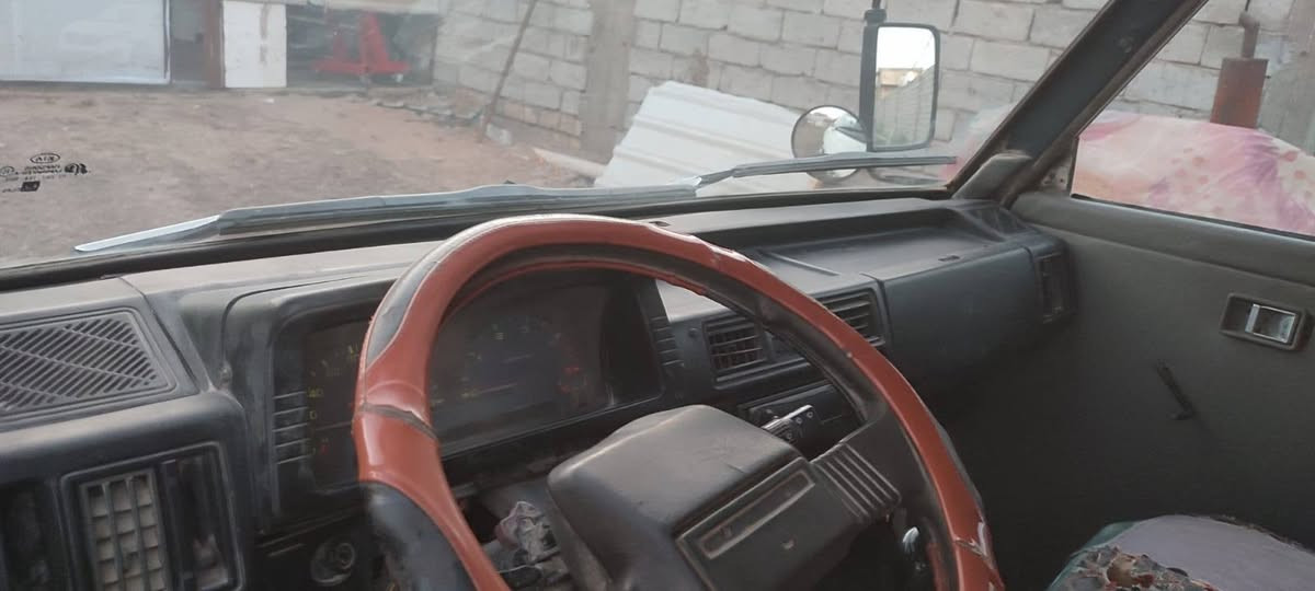 سلام عليكم كيه دبل قماره سياره 1994 حلوه محرك مكفوله من تنقيص كير عينه وصينيه جديد شاده الها بور جديد مشط توني مسوي سياره ماعايز ربع من لاخير سنويه الى 28 رقم ستوني مسوي بسمي سياره سعره 47 بيه مجال مكاني نجف الكوفه  ورقم سياره نجف  الى استفسار اكثر تواصل واتساب ***********
