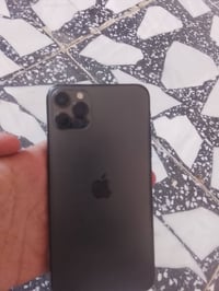 آيفون ١١ برو ماكس • ذاكرة ٦٤ • بطارية ٧٤