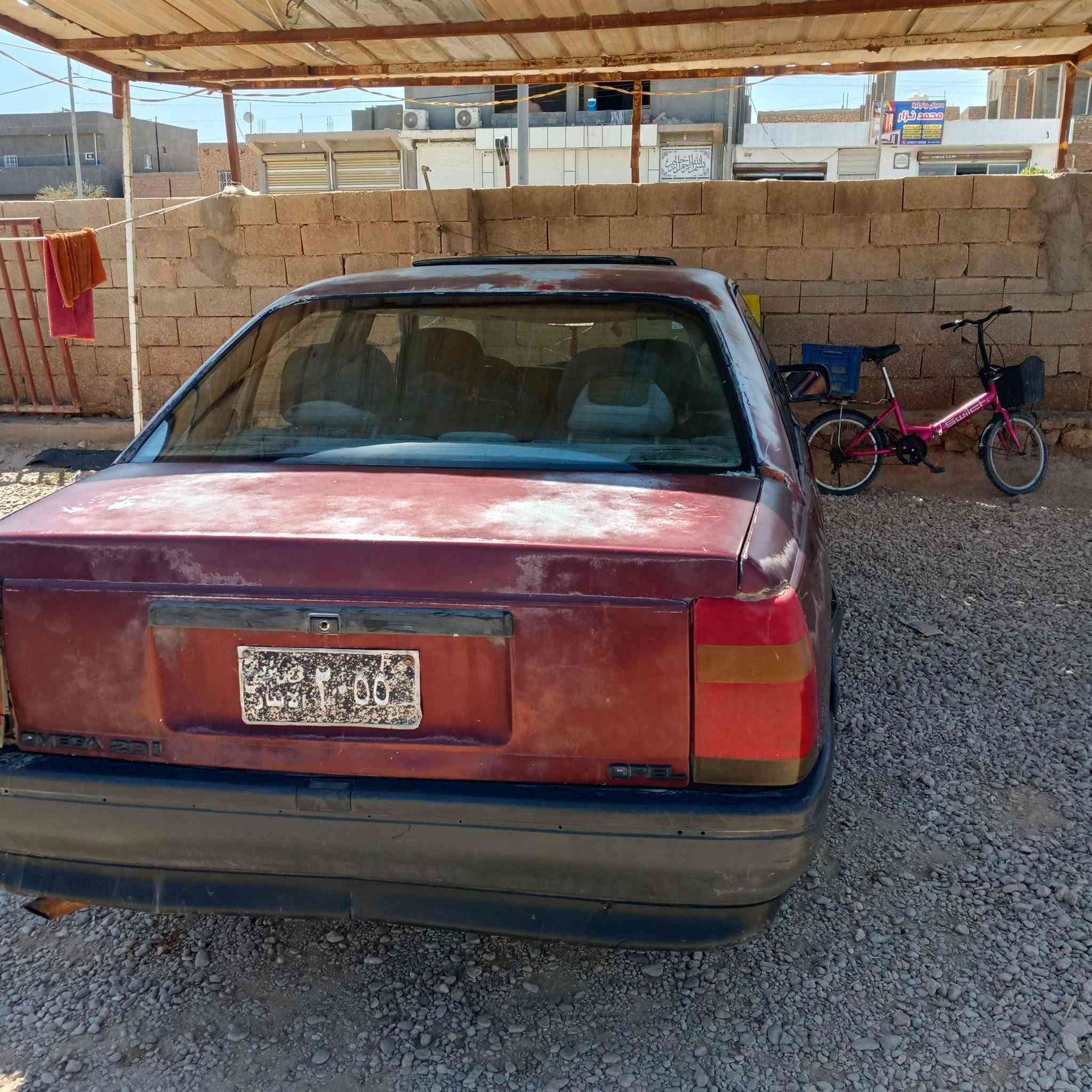 سياره اوميكا رقم اسود وبيها سنويه  بس ابيعلك حديده  للبيع
جاهز كير محرك ممتاز  و كهربائيات و هند بريك وباتري جديد وداينمو جديد شرط 

بس تشغل وتمشي 

سعرها 10 وبيها مجال 

الاتصال على الرقم ***********
