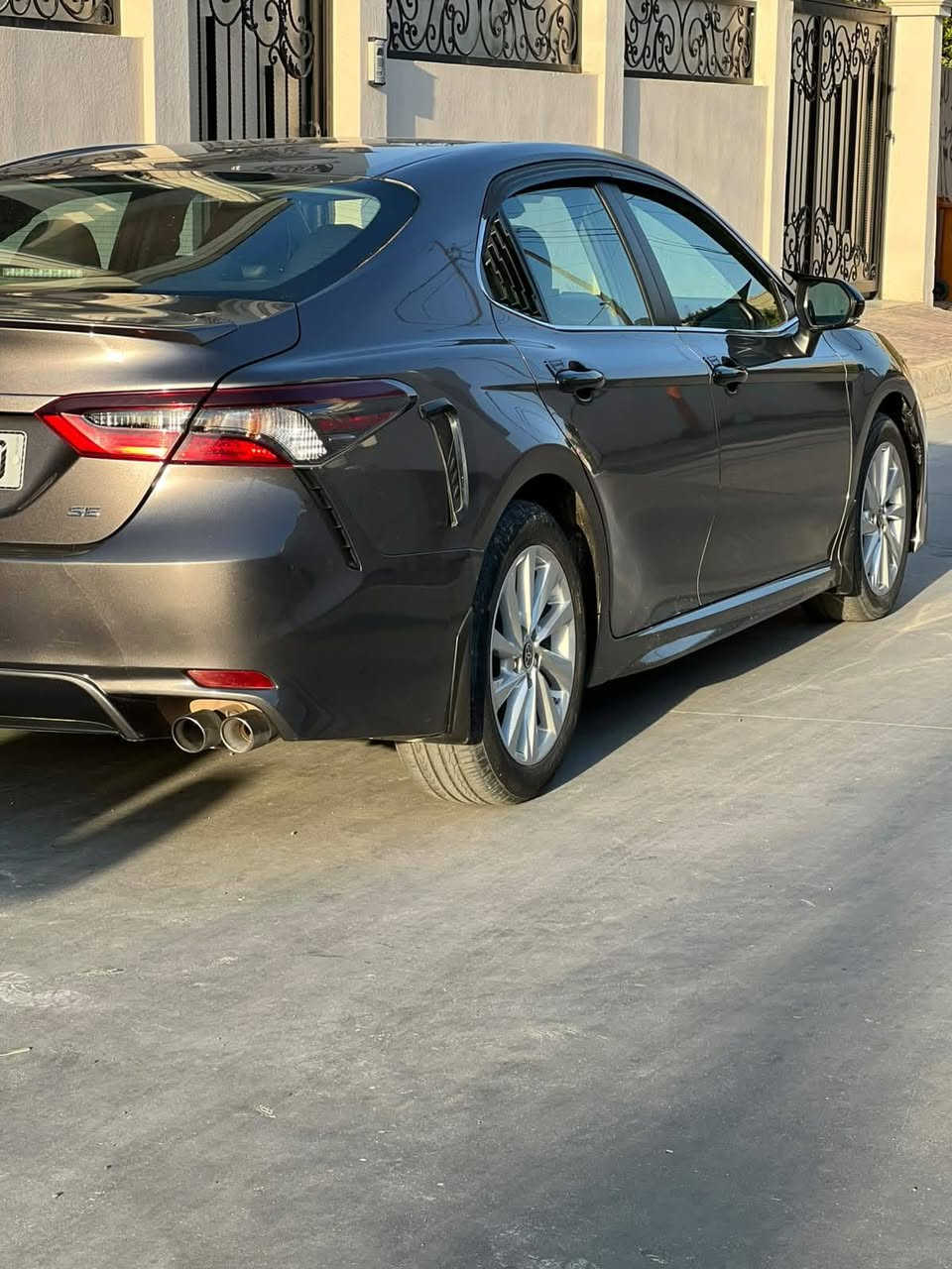 السلام عليكم
تويوتا كامري TOYOTA  CAMRY
موديل2023
وراد امريكي 
رقم كركوك+بيها دفتر بانزين
هزه و سنويه جديده 
موصفات SE
محرك وكير شرط
ماشيه 153k 
تبريد وتدفئة 
سياره ضررها جاملغ خلفي فقط  💫 مثل ما موضحه بالصوره
السيارة كاعده وحيل حلوه ماتصرف عليها برغي 💫 
السعر190$وبيها مجال 💫 
الموقع(كركوك) 
#الأستفسار ***********

