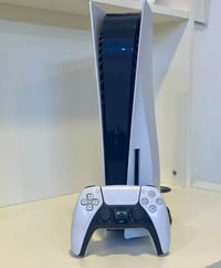 بلي ستيشن 5 للبيع سلام عليكم   جهاز نظيف بس بي ملاحظه وحده ( usb خلفي ...