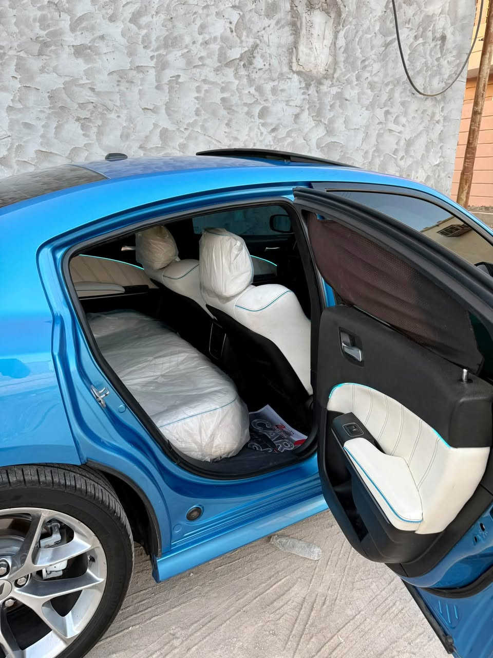 جارجر مديل 2019 GT
وكالة هارلم كفاله سياره فول مواصفات فتحه
لون مميز ورقمها بغداد مميز بسمي 
هزه وسنويه جديده
سياره بلاديه خليجي ما ملعوب بيهه
كفاله كير محرك تبريد 
ماشيه 70 ميل
كشنات حضن
داخلهه كلش حلو وبي اناره وكاربون
كاربلي الشاشه وسماعات الباين
عليهه لدات تيكساس ام ترحيب
سبيرها ولعده وياها
تايرات جديده 
سياره مناقصها شي حلوه ومرتبه
سعرها 275 وبيهه مجال
ترهم مراوس حسب قناعه
عنواني بصره 
تواصل ***********
