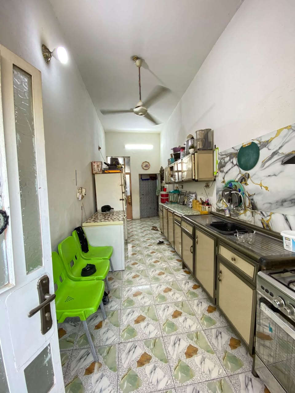 بيت طابو صرف مساحه 135 مترمربع 🏠موقع المنزلل خان ضاري شهداء🗺️
طابقين +ثلاثه غرف نوم + ثلاثه صحيات+استقبال +مطبخ +هؤل //سعر المزللل🏠130للتواصل على هاذ الرقم //***********بي واتساب💯
