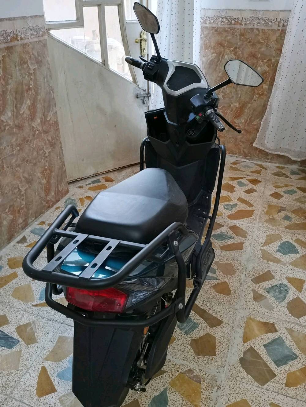 دراجة شحن سكنس مستعمل سبوع يعني اخت الجديدة للبيع السعر 900 و بيها مجال مكاني كربلاء حي السلام تواصل واتساب ***********
