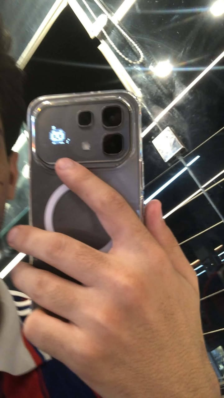 Infinix Note 60 Pro 5G للبيع (استخدام أسبوع واحد فقط)
السلام عليكم انفنكس نوت 60 برو 
جديد نضافه 100% التلفون صارله اسبوع يمي 
كامرته تخبل وصوت وشحن يقبط ب ربع ساعه ويطول اكثر من يوم ونص 
ملحقاته كامله بس الشاحنه الاصليه سعرها فوك ال 30
ذاكرة 256GB مع رام 16GB (أساسي 8GB + إضافي 8GB

سعره 525  بي مجال بسيط رجائاً لحد يكسر بالسعر اذا متعرف بيهن التلفون جديد 
متواجد ماسنجر و واتساب 
***********
