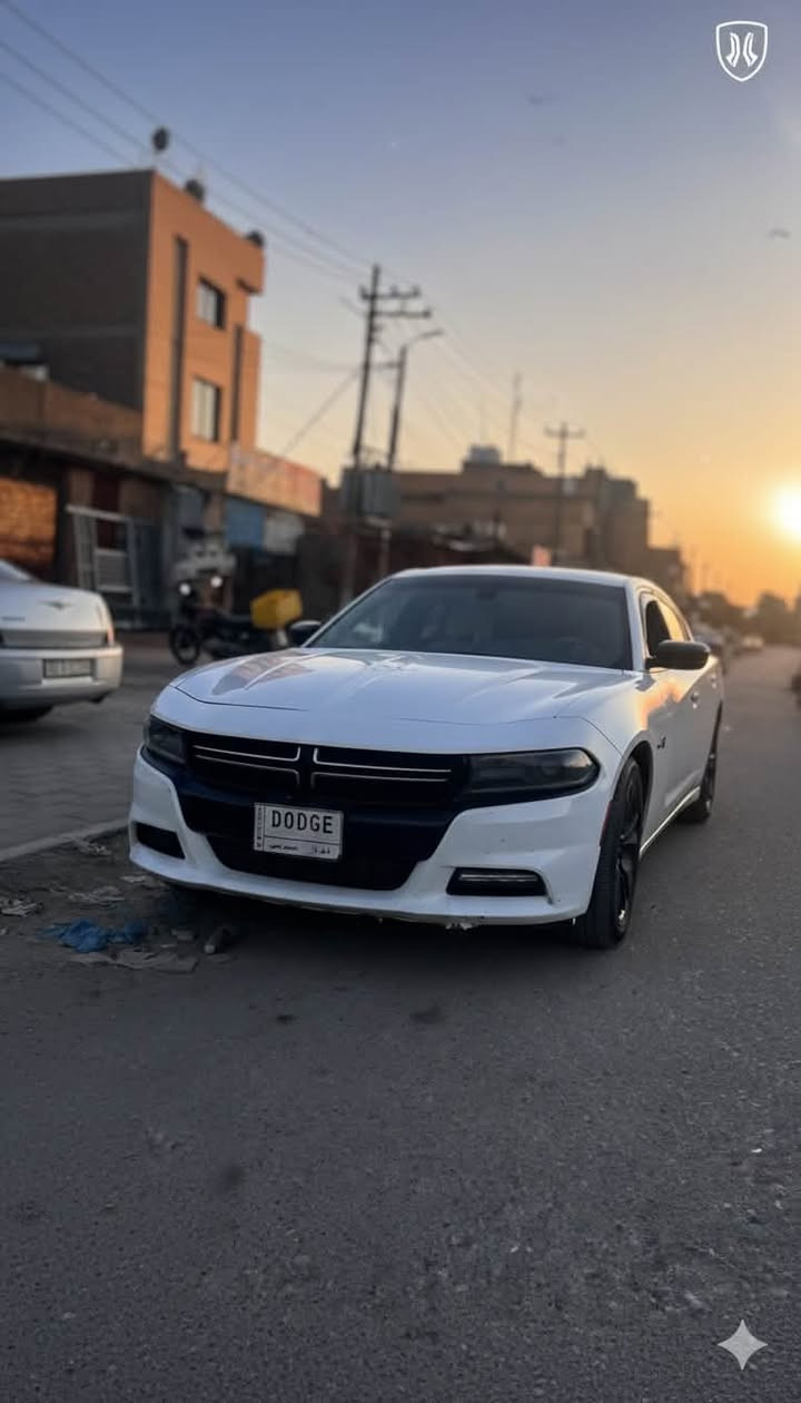 تشارجر 15 مسجل 20 
رقم ذي قار  فئةSXT 
داخل عسلي 
ماشي 120 
عليها سستم اسود 
مع ويل عنكبوت اسود 
معاملتها ماشيه 
مكان السيارة ذي قار 
السعر 155

للتواصل ***********
