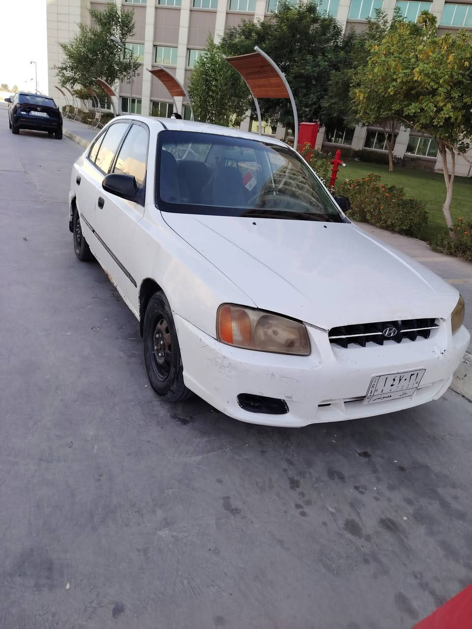 السلام عليكم 
للبيع اكسنت عظم مروري كوري 

موديل 2000 السيارة بلاديه 
رقم بابل بسمي 
تبريد شغال تخم تاير جديد مكينه كير 
حداديه جاهزة 
مكفوله مابيها ضربة فقط الدوس 
مكاني كربلاء رقمي ***********
