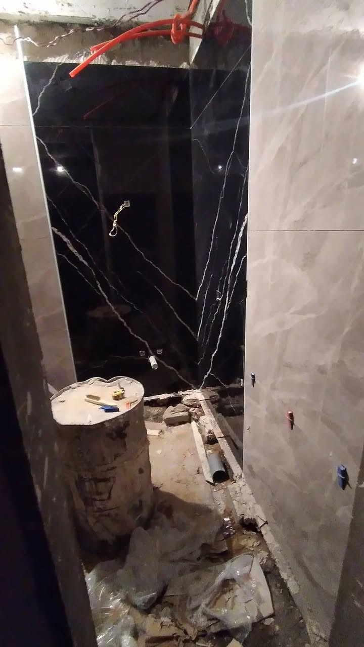 خلفه سيراميك متفرغ *********** خابرني ومايكون خاطرك اله طيب شغل ليزر ورجاج وتحمل كافت المسؤولية العمل
