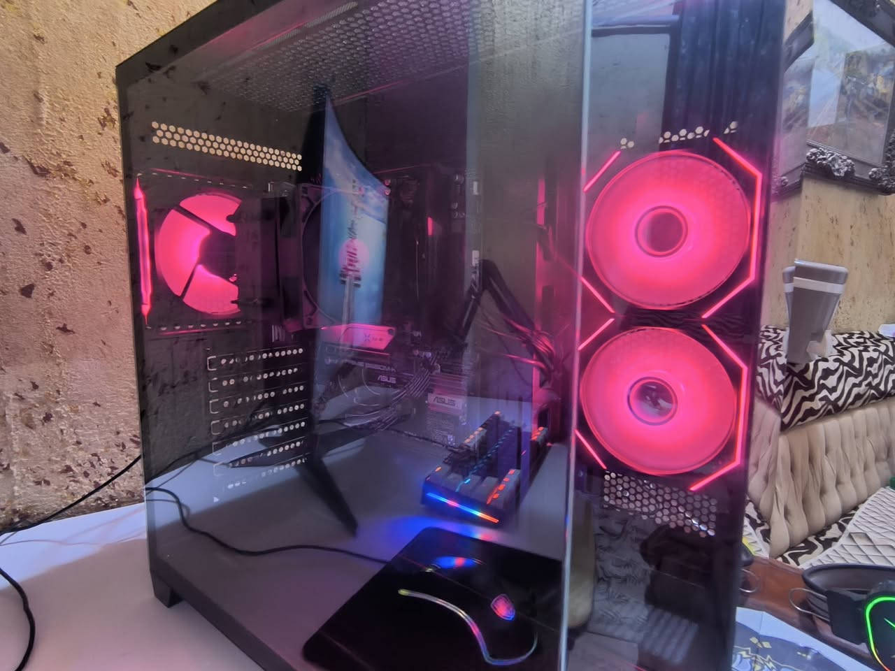 متكامل  
رقمي *********** البصره 
مواصفات البيسي
CPU AMD 57600 tray
m.b asus b650m-k prime ddrs
2
ram corsair vengernce ddr5 16G
6000hz BLACK
3
hard ssd 5/2g open WD
4
huntkey psu gx 650w pro bronze
black
5
CASEHUNREK SNOWSTORM
MAX S970BLACK
6
FAN CASE HUNTKEY GS120F
REVERSE BLACK
7
COLLER MASTER HYPER 411
NANO 
شاشه موصفاته 165والموصفات ثانيه بصوره الموضحه 
كذالك يو بي اس اوف لاين جيد جدا وبعده جديد 
طاوله نضيفه جدن وبعده جديده
ماوس كيبورد صلرلهن سنه عدي
كدامكم الموصفات وصور رايده ب 1200 بعد بس تحطله كرت شاشه وحرفيا اي العبه تعجبك شغله باعلى اداء
.
