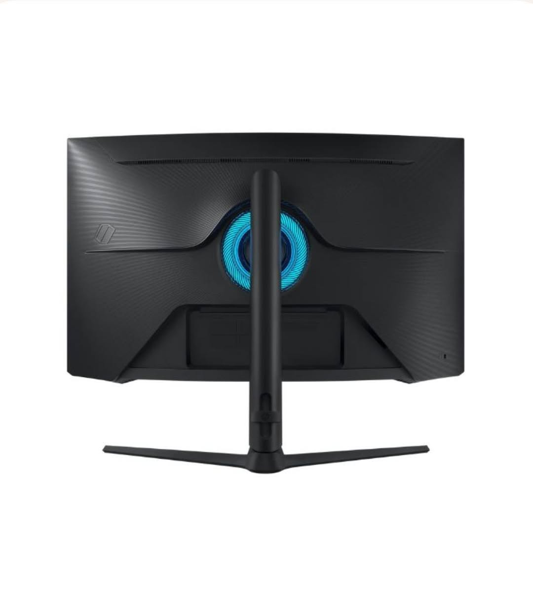 السلام عليكم
شاشة samsung g7 للبيع فقط

Curved
240hz
2k
32 inc
غراضها كاملة 
كارتونة
كيبل دسبلي بورت
المحولة
وكيبل التشغيل 
🔴 الشاشة نظيفة من الاخير لا واكعة لا مضروبة وموجود فيديو بالمنشور فحص للبكسلات مابيها اي مشكلة 

سعرها 450 الف وبيها مجال بسيط جدا ( الجديد مالتها سعرة 665 الف ) 
واتساب فقط ***********
مكاني : كرادة داخل 
توصيل غير متوفر
