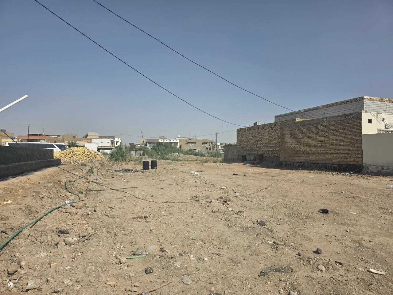 قطعة ام الخيل الثانية زراعي سند 25 المساحة 340 بيها كتاب تطويب تباع كاملة او نصف
***********
