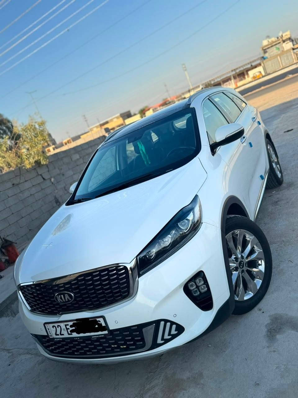 كيا سورنتو  19  خليجي شكل 20
6 سلندر محرك مبدل حاويه  بس بونيت بيها شويه كارت
اللون.. أبيض بانوراما سقف
جنطة كهربائية كشنات جلد كهربائية 
حساسات اماميه وخلفيه 
مرايات شفط 
السعر 227 بيها مجال
المكان النجف 
للاستفسار { *********** }
