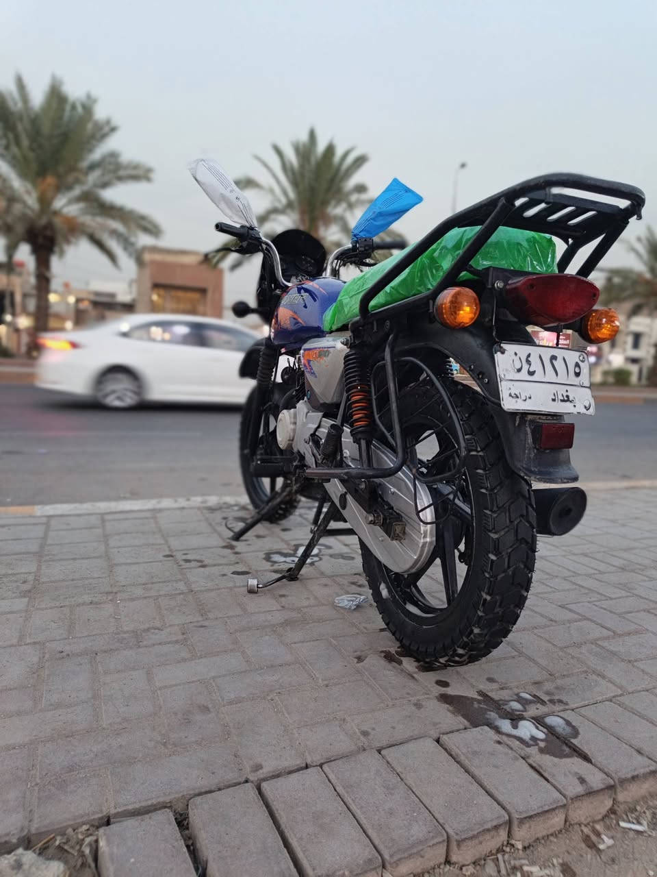 بوكسر • ٢٢ • كفالة
