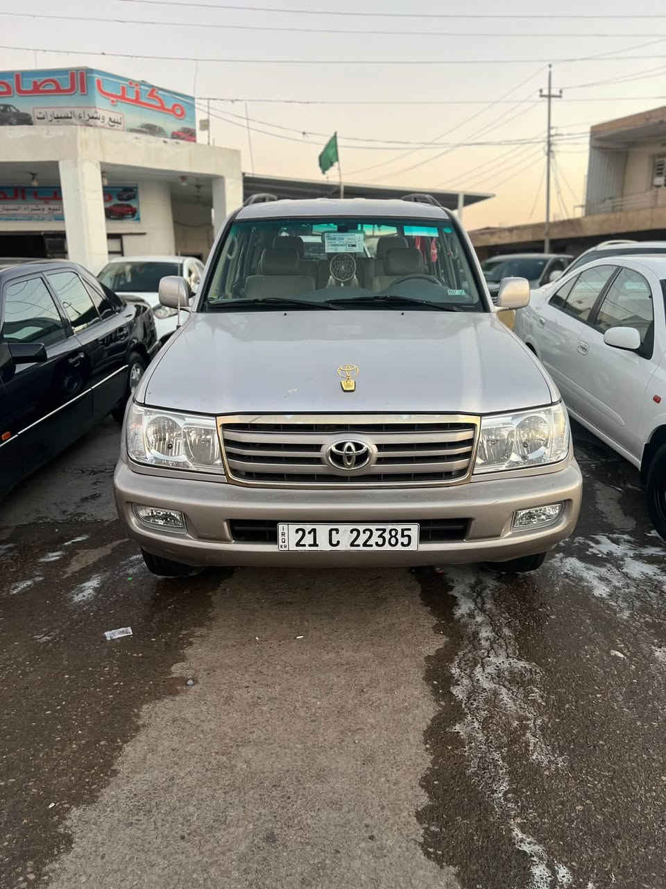 يالله السلام عليكم لاندكروزر 2005 اصل تلث قطع تبريد كير اوتو ماتيك مكينه V6 دواخل بيجي بيها الجاملغ والبنيد ومسيتين وي الباب سياره كشرتها حلوه السعر ب160 وبيها مجال قليل يرهم بيع او مراوس ***********
