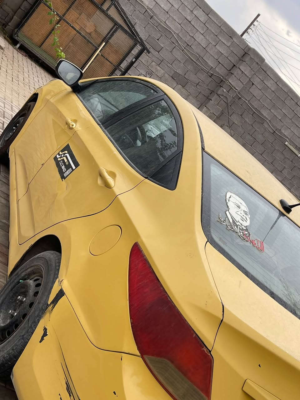 اكسنت • ٢٠١٣ • عاطلة