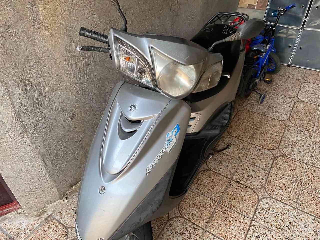 السلام عليكم ببغاء للبيع الدراجه برغس منتقص بيها ومعدل حلو  بيها السعر 900 مكاني حي الجهاد ممتواجد ع الفيس بي ع الرقم ***********
