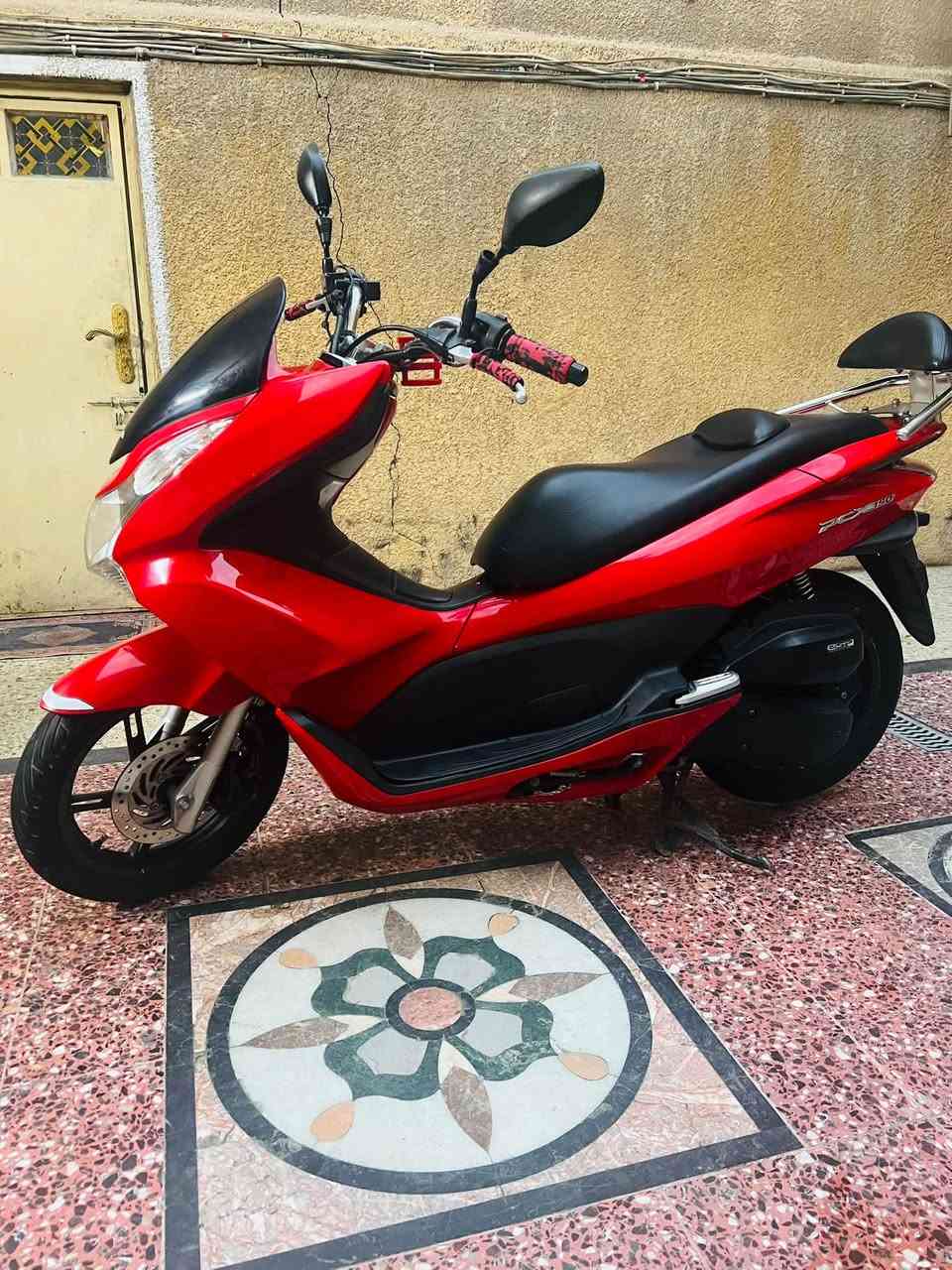 سلام عليكم 

دراجه pcx جيل اول ياباني رمبه وكاله مال بيت الطارش وهاي كادمكم بنشر مالهم دراجه مكفوله جداده فول ماشيه ١٦ الف مكينه 150 مواصفاته حساس زدحام تدفئه اليدات استان كهربائي 

السعر ١٦ ورقه 

مكاني مدينه الصدر 

للستفسار ***********
