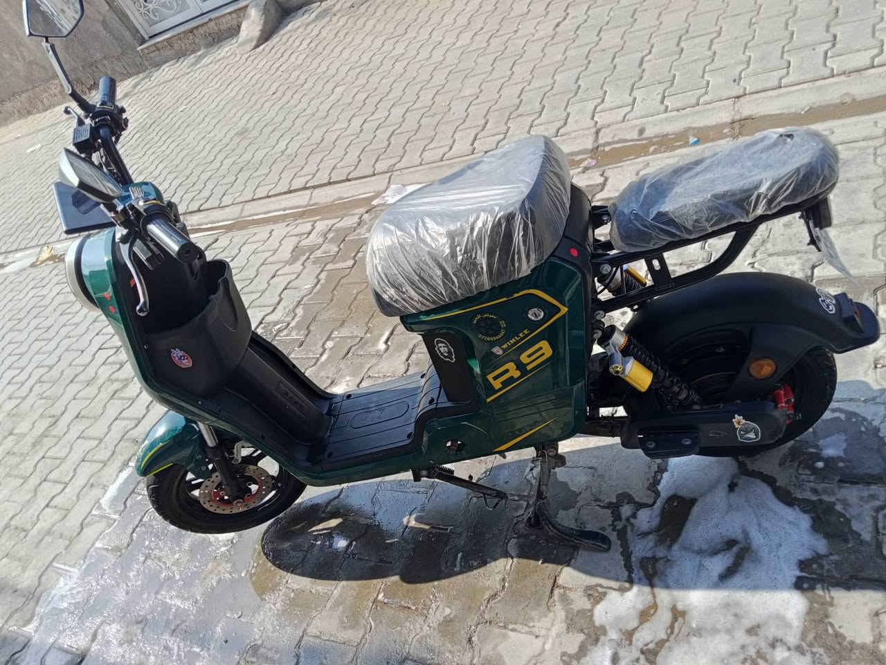 شحن • R9 • بطاريات جدد