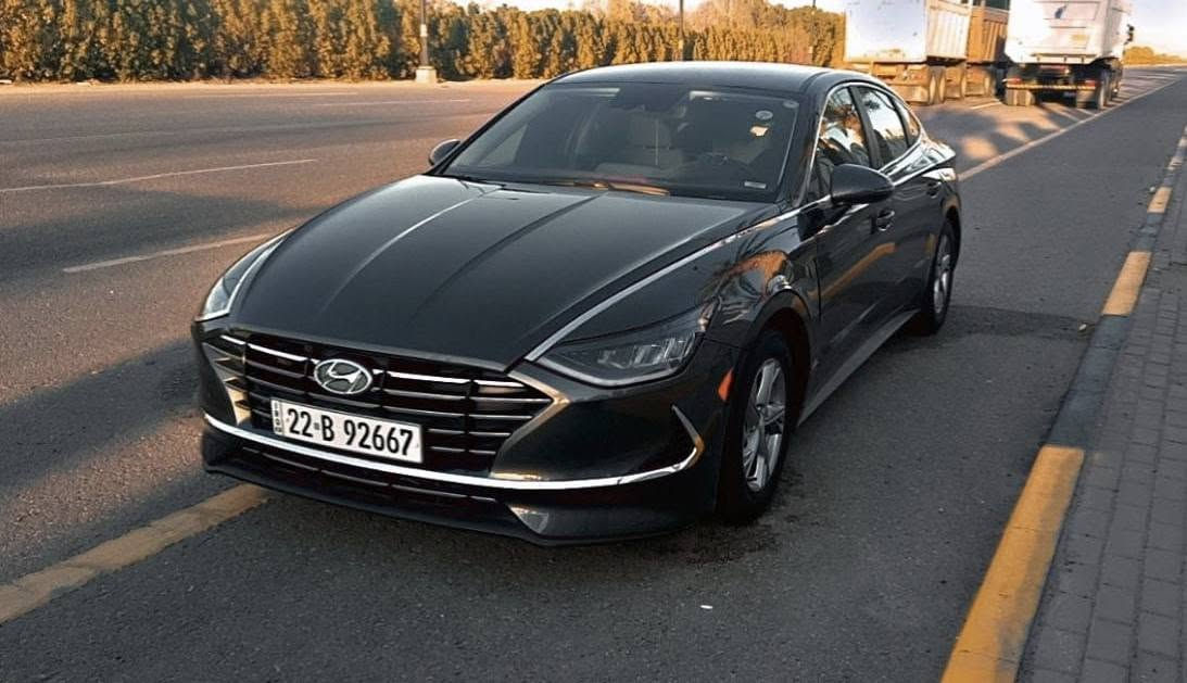 #السلام_عليكم
- هونداي سوناتا   Hyundai Sonata  (2022)
رقم اربيل بأسمي 
- مكينه  2500 تنفس طبيعي 
ماشيه 70 كيلو 
الضرر قطعه واحده
مواصفات :-
 كامرا سايد بريك بصمه
 تحديد مسار 
 قياده ذاتيه 
نظام اطفاء في حال التوقف
 رادار امامي + جانبي
نظام توقف الطوارئ
  4 وضعيات قياده
  اوتو هولد تحكم  ستيرن
شاشه  حجم الكبير  تدعم كار بلي
تخم تاير جديد + بطارية جديده
-السعر 156 وبي مجال
- مكان السياره البصرة / للاستفسار 
***********
