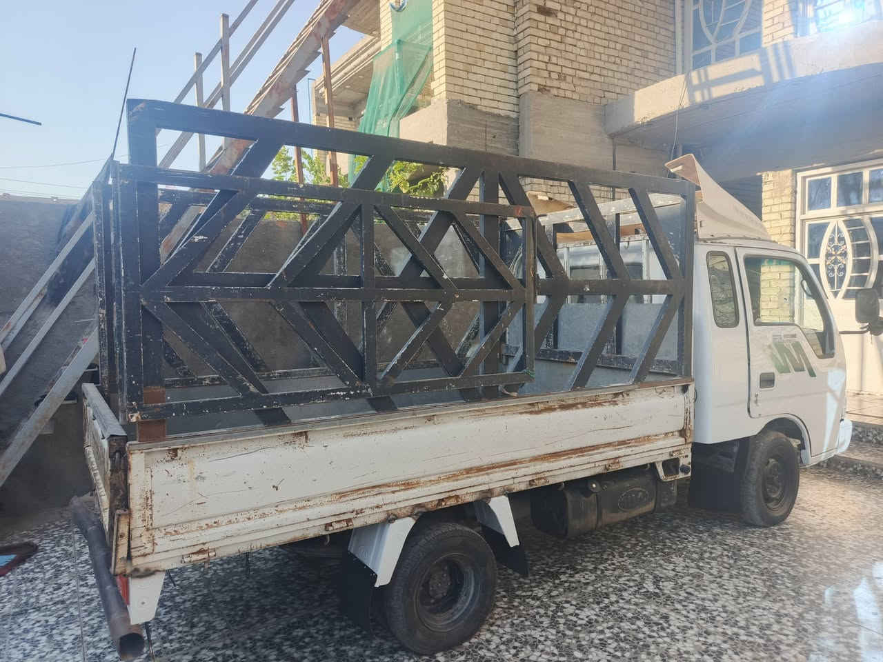 سلام عليكم كيا فلتيره موديل ٩٧
مكفول شاصي مكينه وكسن وخير خير من يم الله 
مكاني بغداد سعر ٥٢ رقم هاتف ***********
